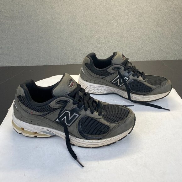 New Balance ML2002RB Black Grey White Suede OG Men’s Size 8D - Picture 2 of 16
